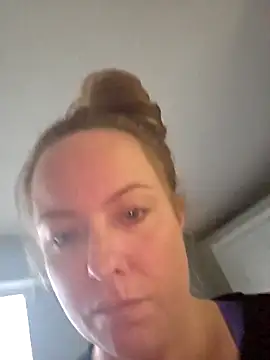 julimonroe online show from 02.12.26