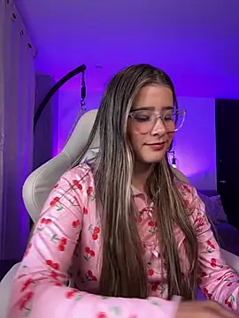 Snapshot of Stormiie777 chatting on 02.01.26 Stormiie777 online show from 02.01.26