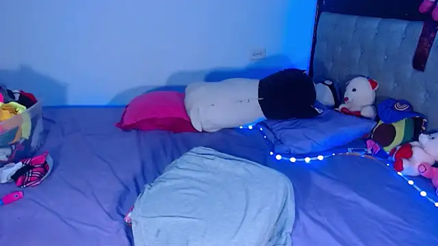 Pamelanicole online show from 11.22.25