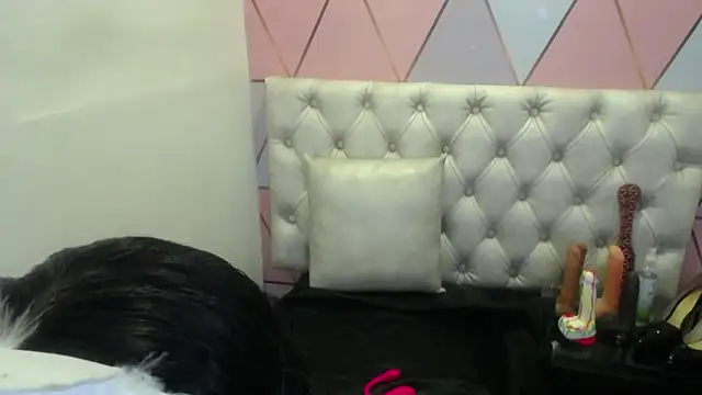 Snapshot of greatASS_Latina chatting on 06.05.26 greatASS Latina online show from 06.05.26