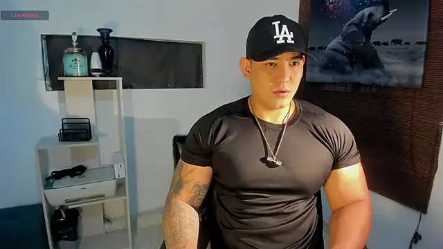 Snapshot of Colton_Massif chatting on 12.30.24 Colton Massif online show from 12.30.24