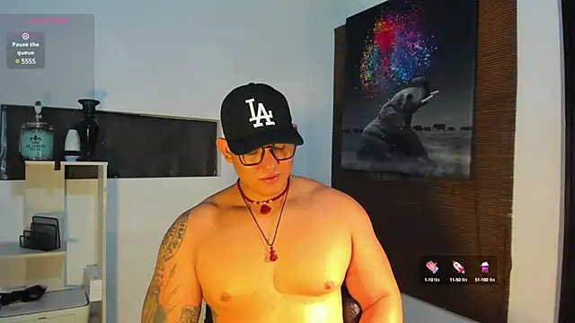 Snapshot of Colton_Massif chatting on 01.04.25 Colton Massif online show from 01.04.25