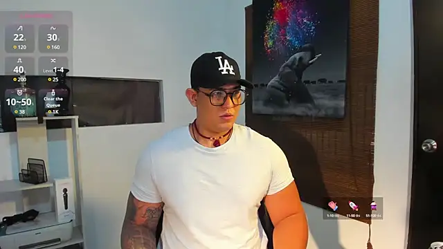Snapshot of Colton_Massif chatting on 01.05.25 Colton Massif online show from 01.05.25