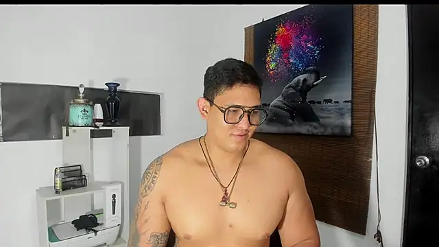 Snapshot of Colton_Massif chatting on 01.28.25 Colton Massif online show from 01.28.25