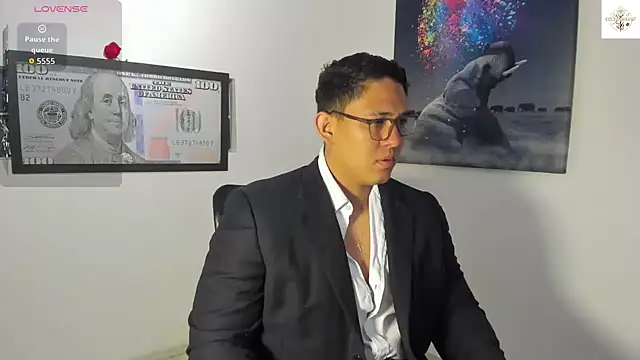 Snapshot of Colton_Massif chatting on 10.18.25 Colton Massif online show from 10.18.25