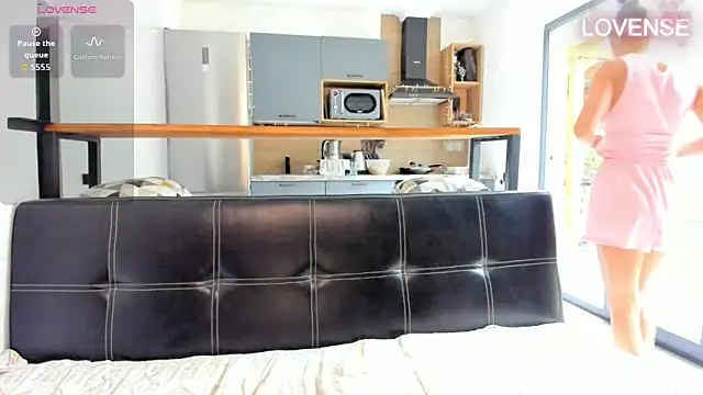 Snapshot of ElizSweet chatting on 04.06.26 ElizSweet online show from 04.06.26