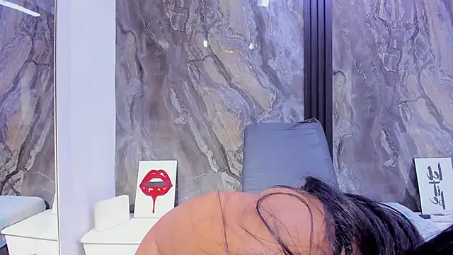 HellenJohansson online show from 11.14.25