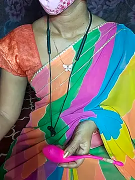 Snapshot of XBHUUME chatting on 01.02.25 XBHUUME online show from 01.02.25