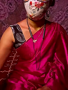 Snapshot of XBHUUME chatting on 02.11.25 XBHUUME online show from 02.11.25