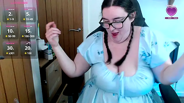 Snapshot of Rebecca_Summer chatting on 04.23.26 Rebecca Summer online show from 04.23.26