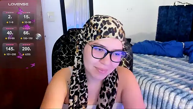 Snapshot of MatchedEyebrow chatting on 06.15.26 MatchedEyebrow online show from 06.15.26