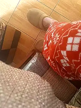 Snapshot of feet_toes chatting on 03.11.25 feet toes online show from 03.11.25