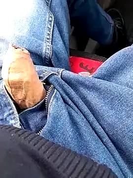 Snapshot of feet_toes chatting on 03.11.25 feet toes online show from 03.11.25