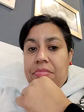 Molly newman6 online show from 02.18.25