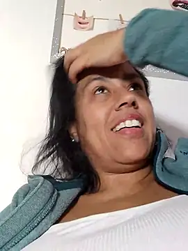 Molly newman6 online show from 02.23.25