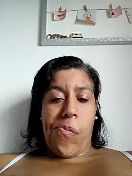 Molly newman6 online show from 09.28.25