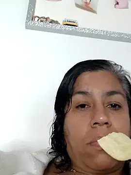 Molly newman6 online show from 10.19.25