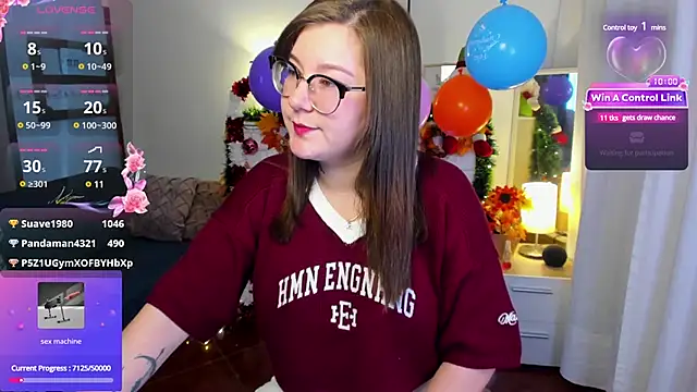 HunnyyLove online show from 12.13.24