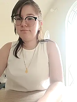 HunnyyLove online show from 12.30.24