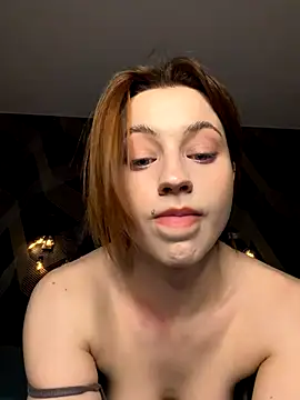 Camilla Railian online show from 11.18.25