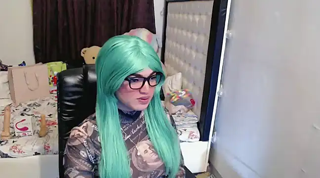 Snapshot of Goddess_Sarah chatting on 12.27.24 Goddess Sarah online show from 12.27.24