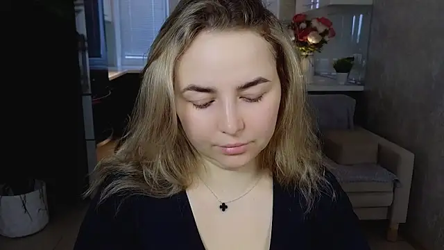 Snapshot of Mira_Mermayd chatting on 04.24.26 Mira Mermayd online show from 04.24.26