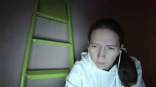 Snapshot of Sexy_MargoX_ chatting on 12.22.24 Sexy MargoX online show from 12.22.24