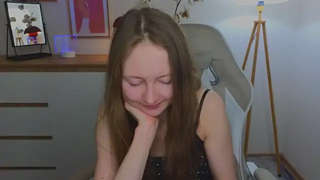 freya nilsson online show from 12.17.24