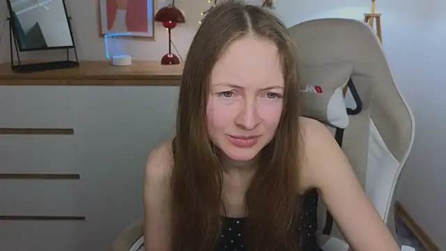 freya nilsson online show from 12.18.24