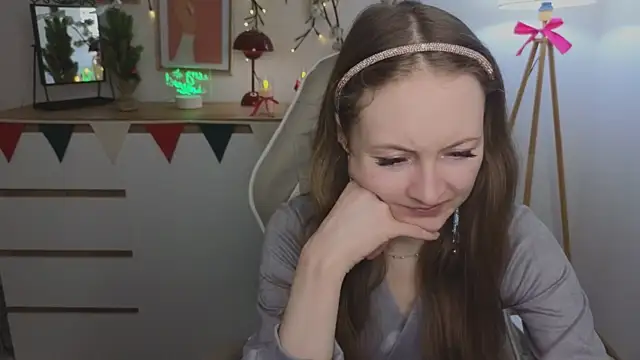 freya nilsson online show from 12.24.24