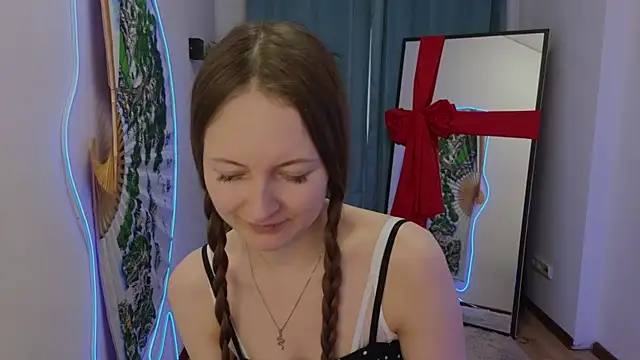 freya nilsson online show from 01.23.25