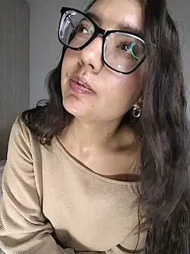 Snapshot of amycute_ chatting on 06.12.26 amycute online show from 06.12.26