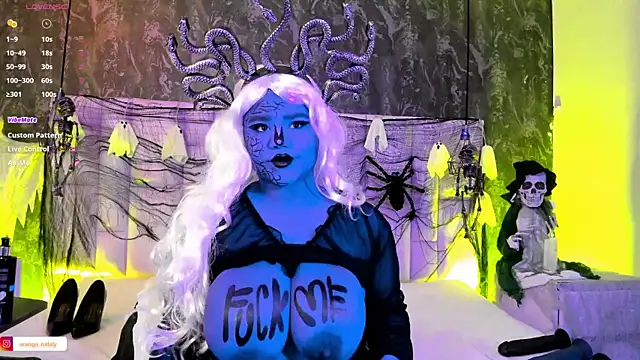 Sharik Mackay online show from 10.29.25