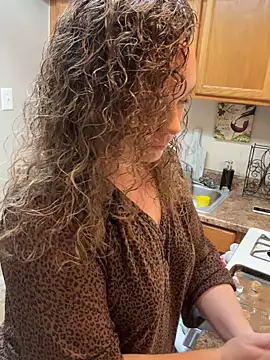 AuroraSummers online show from 12.19.25