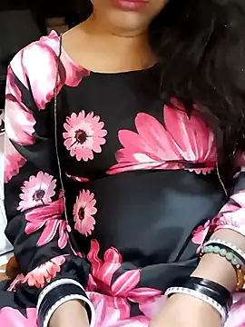 Snapshot of Diya_143 chatting on 02.26.25 Diya 143 online show from 02.26.25