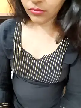 Snapshot of Diya_143 chatting on 02.27.25 Diya 143 online show from 02.27.25