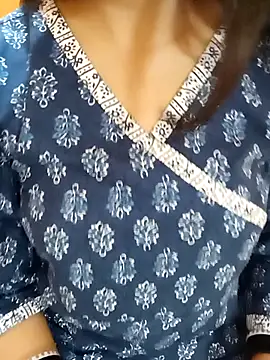 Snapshot of Diya_143 chatting on 03.02.25 Diya 143 online show from 03.02.25