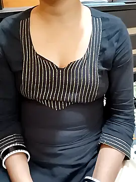 Snapshot of Diya_143 chatting on 03.04.25 Diya 143 online show from 03.04.25