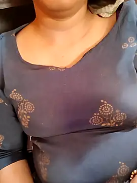 Snapshot of Diya_143 chatting on 03.16.25 Diya 143 online show from 03.16.25