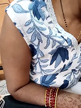 Snapshot of Diya_143 chatting on 10.15.25 Diya 143 online show from 10.15.25
