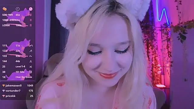 Snapshot of IrmaBell chatting on 02.16.25 IrmaBell online show from 02.16.25