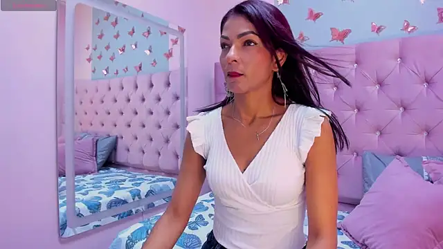 HannaPetit online show from 02.14.25