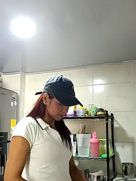 HannaPetit online show from 09.17.25