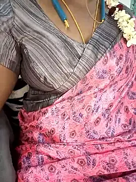 Snapshot of Tamil-hotwife chatting on 07.02.26 Tamil-hotwife online show from 07.02.26