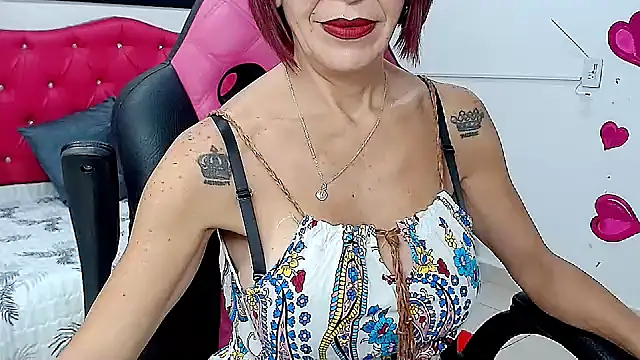 Snapshot of isabelasex1 chatting on 02.18.25 isabelasex1 online show from 02.18.25