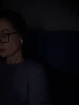 Fiona Kent  online show from 02.12.25