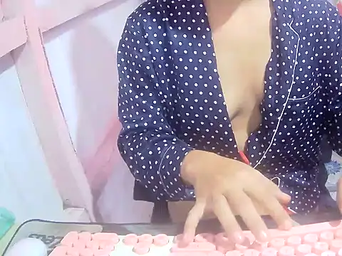 Snapshot of WildAss_18 chatting on 02.18.25 WildAss 18 online show from 02.18.25