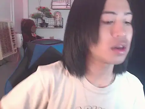 Snapshot of Lemonadexxx chatting on 12.05.25 Lemonadexxx online show from 12.05.25