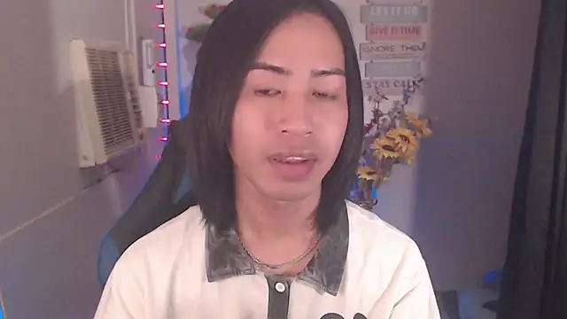 Snapshot of Lemonadexxx chatting on 12.18.25 Lemonadexxx online show from 12.18.25