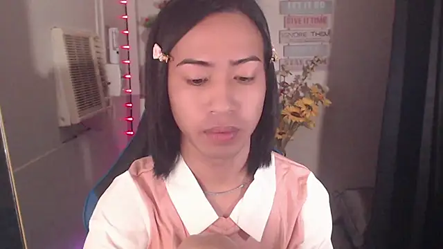 Snapshot of Lemonadexxx chatting on 12.19.25 Lemonadexxx online show from 12.19.25